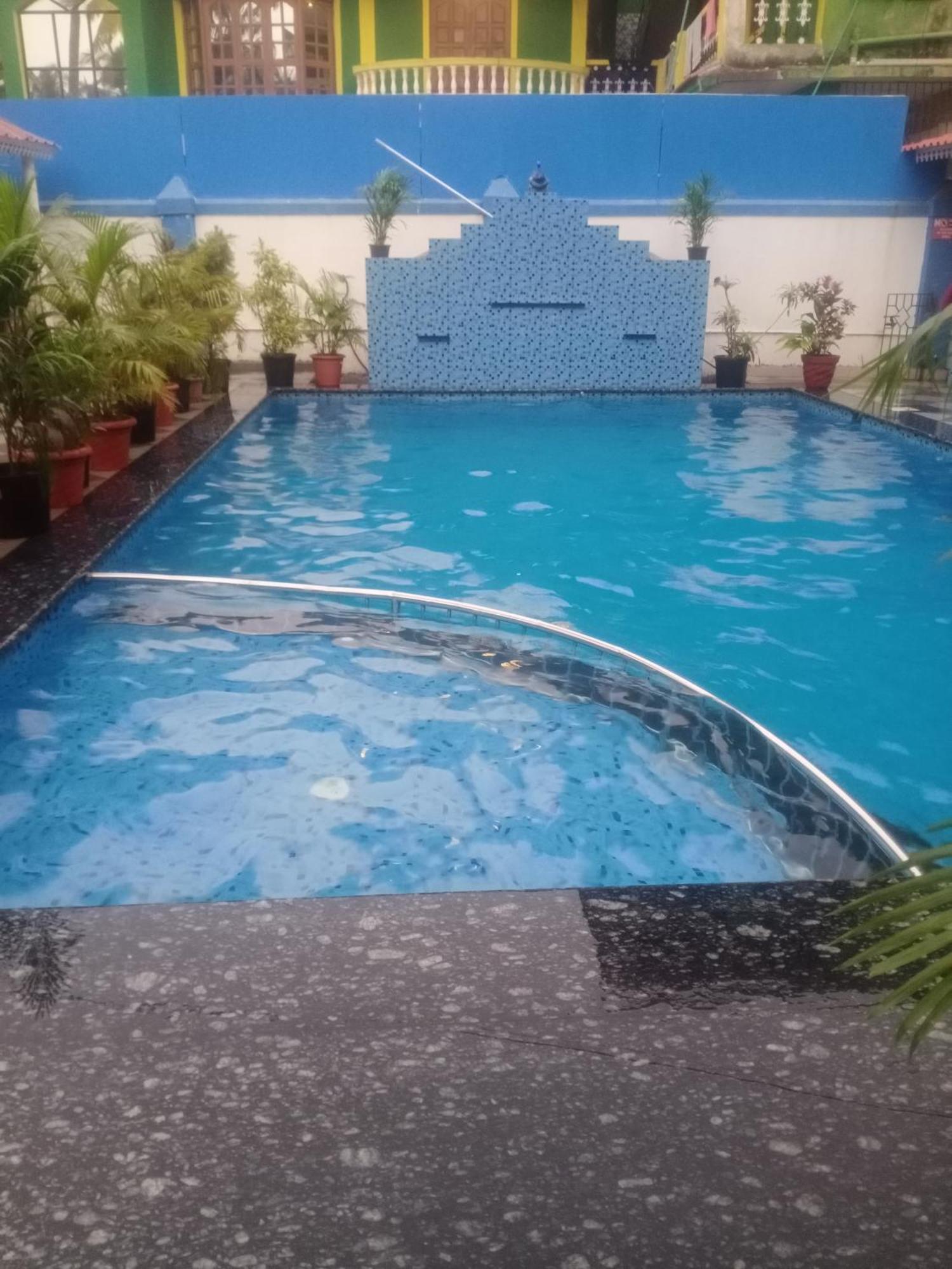 Apartamento Blue Rays Calangute Exterior foto